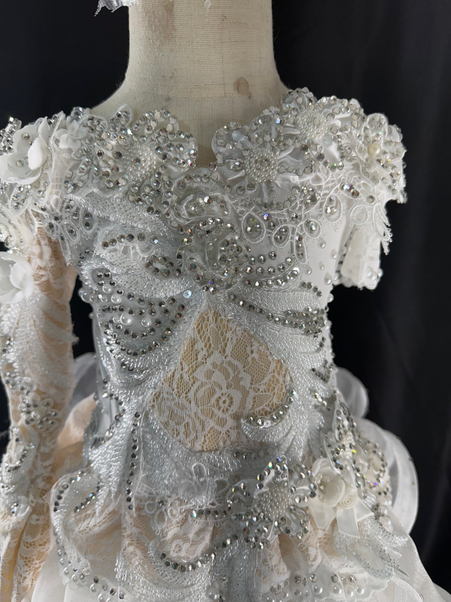 3/5 High Glitz Sandra Parker