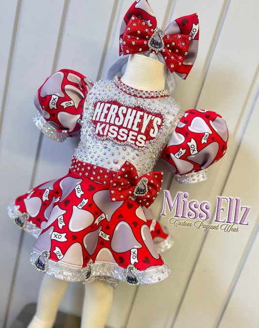 *3-12 Months - Hershey Kisses Mega Glitz OOC