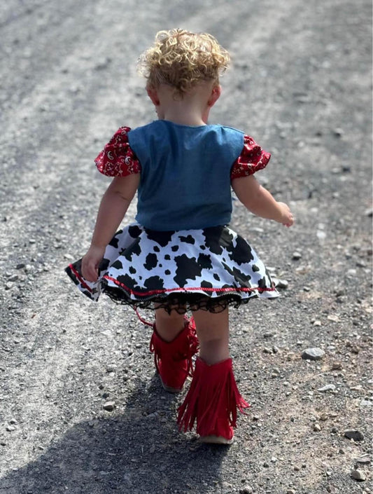 18/3 Howdy Cowgirl OOC Western Wear in black and Red