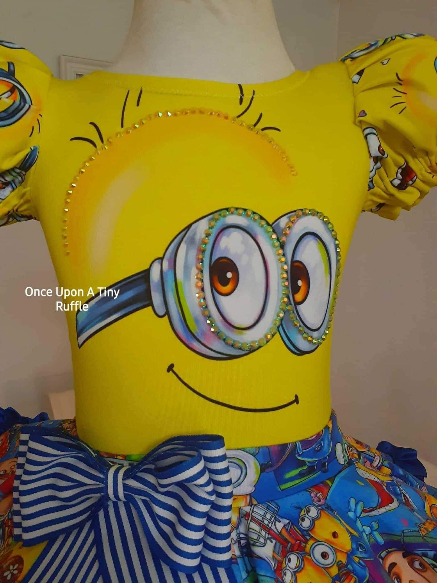 2/4 Minions OOC in Yellow and Blue