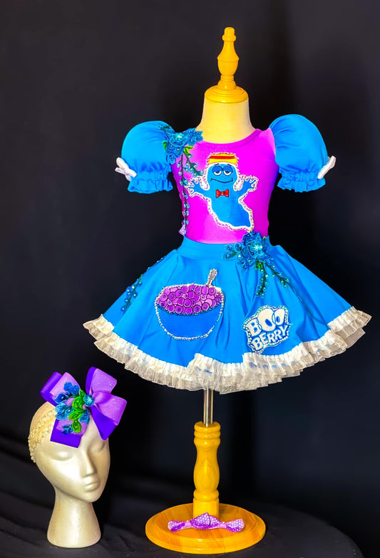 18/3 Boo Berry - OOC in Bright Blue-Turquoise