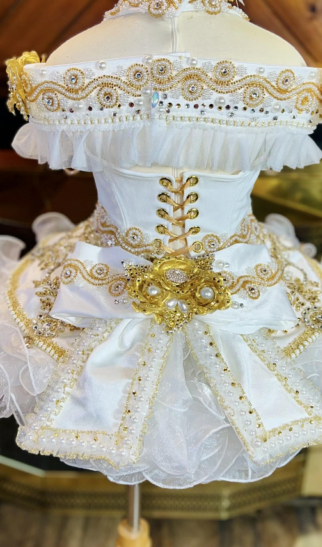 4/6 Queen Charlotte By BCB Pageantwear
