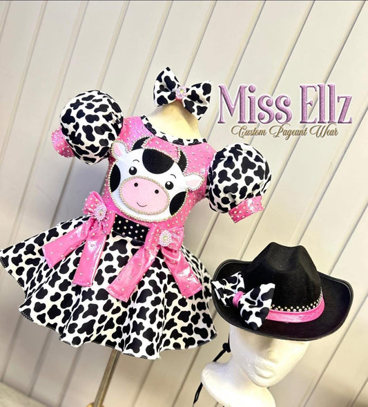 2/4 Pretty Pink Cow OOC