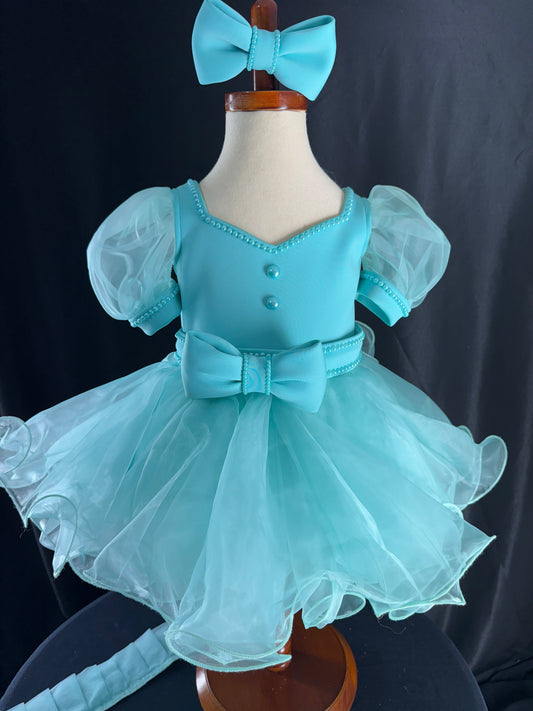 12/2-18/3 Turquoise  Tiffany Blue Natural Luna