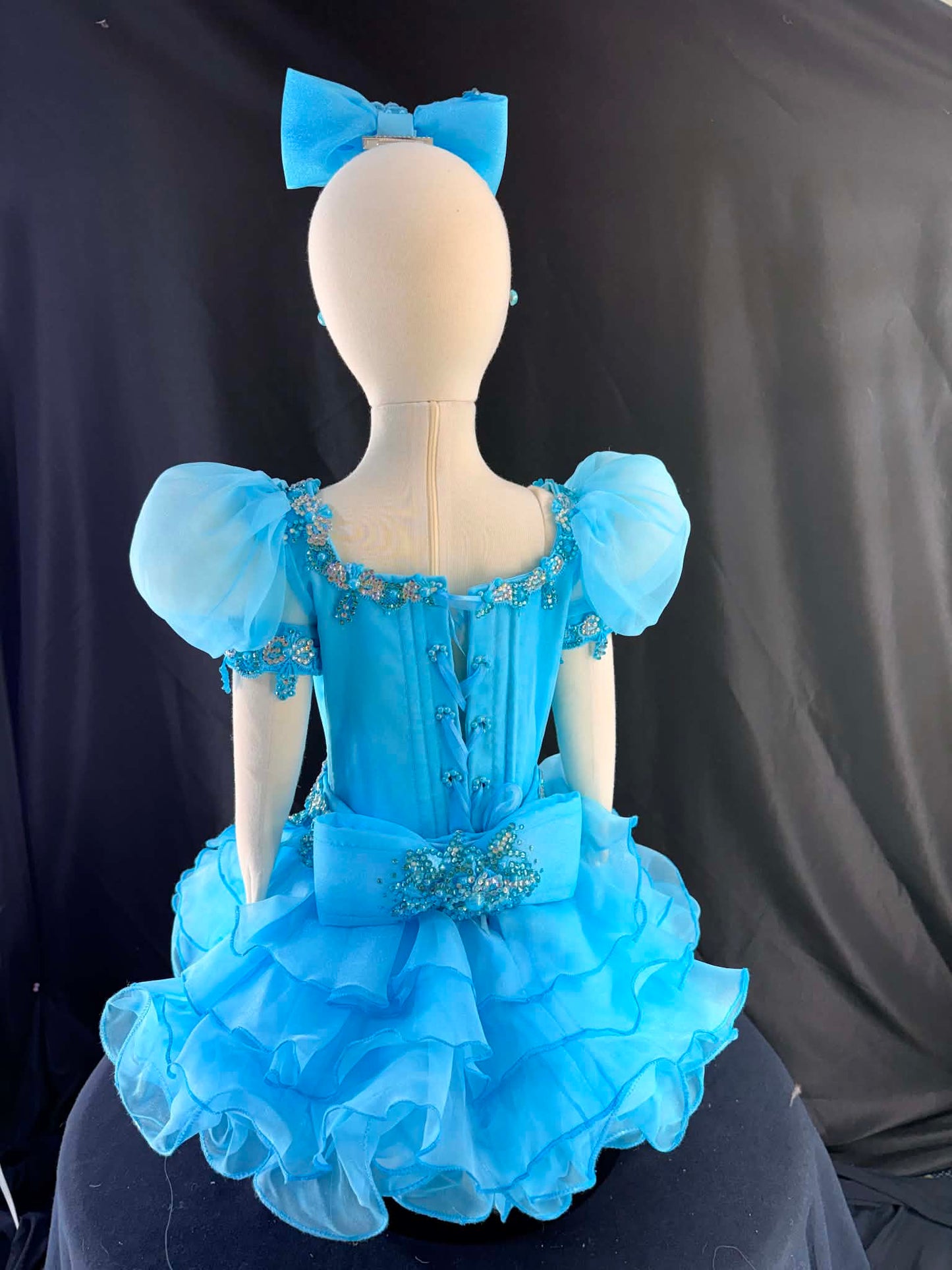18/3 Ice Queen Dreams By Connie Hobson