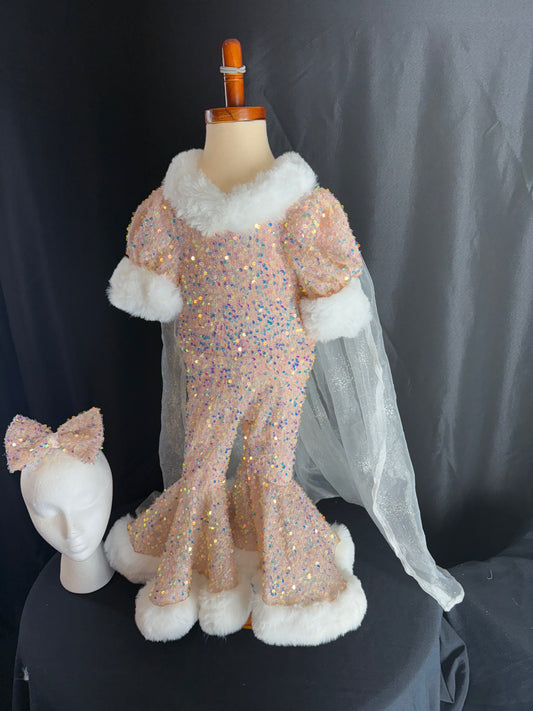 12/2 - 18/3 Rose Gold Winter Wear White and Gold