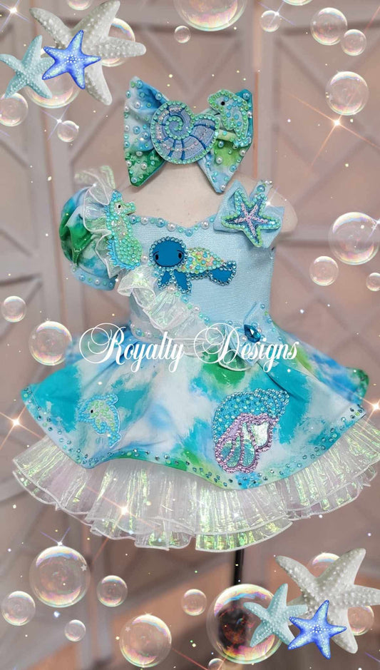 2/4 Turtle Under the Sea