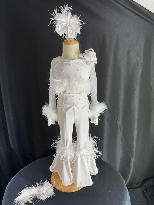 12/2-18/3 White Winter Wear