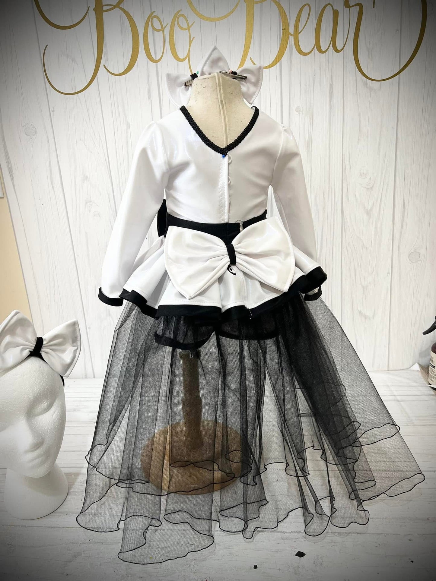 18/3 Black and White Boo Bear