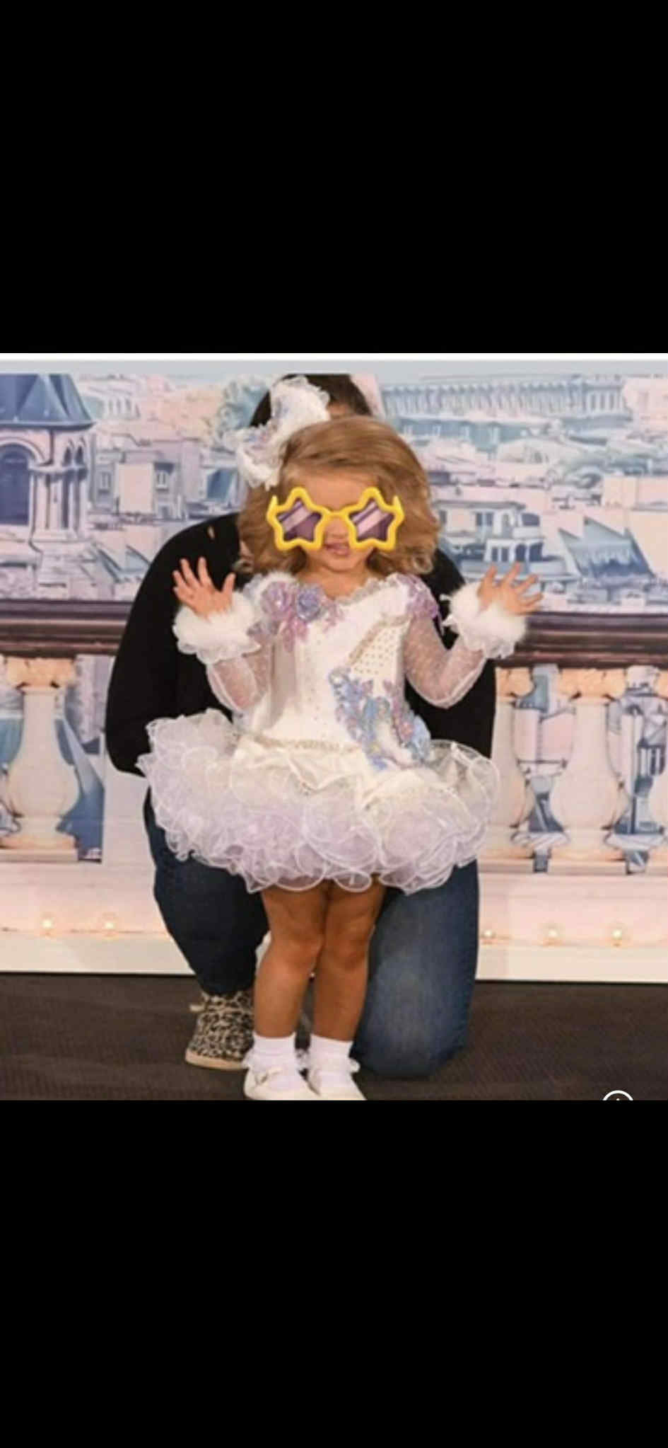 2/4 White Fur Luna Amori