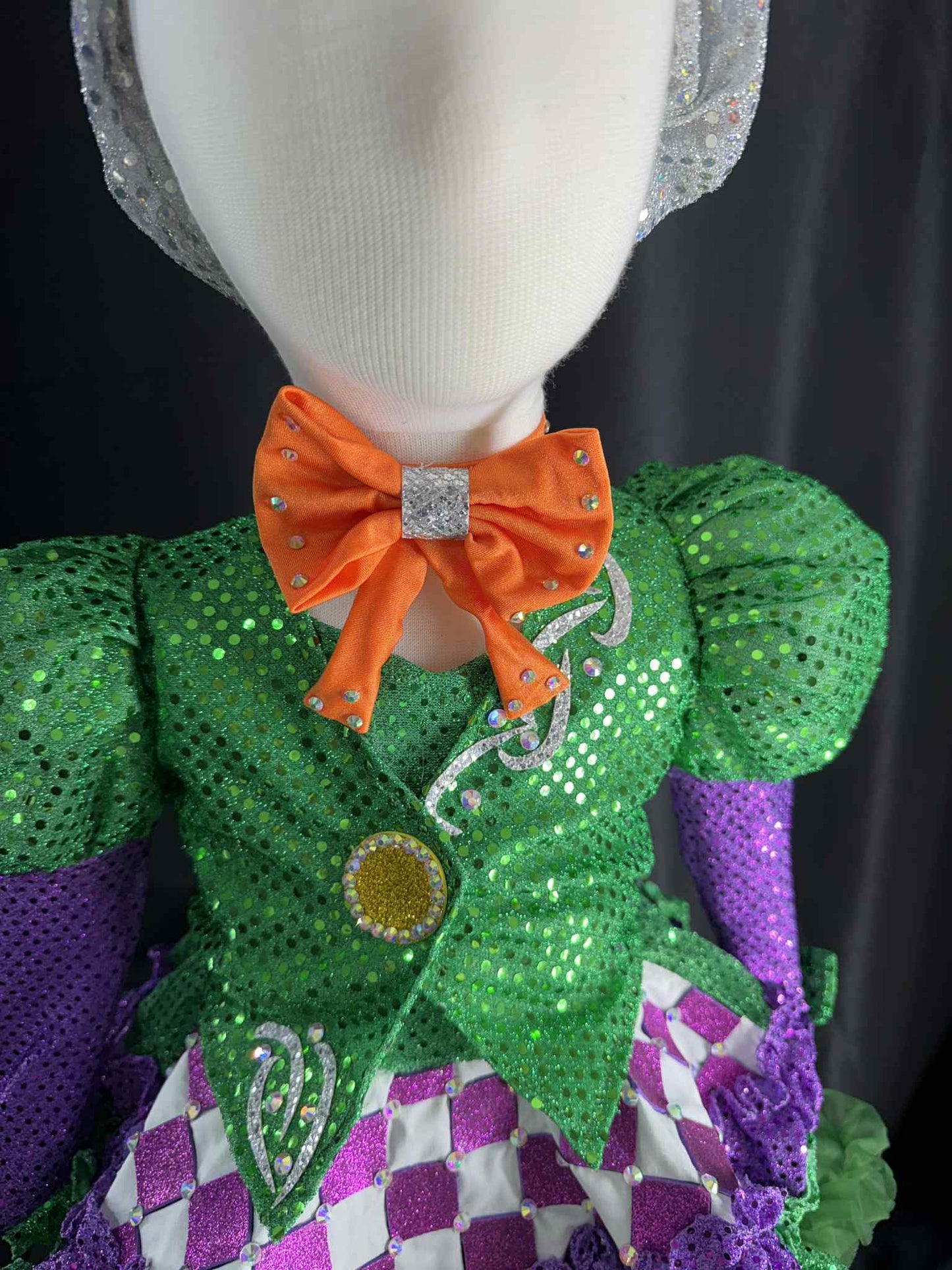 *9/18 month Alice in Wonderland Mad Hatter OOC
