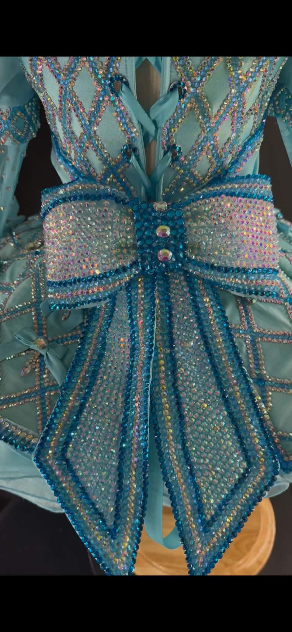 2/4 The "Elite" Beauty In Blue By Luna Amori