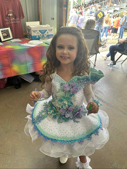 4/6 Statement Maker by Luna Amori