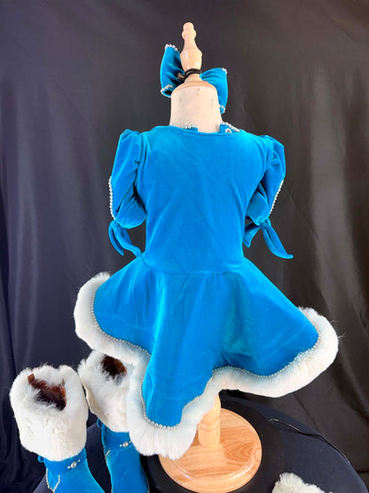3/5 Turquoise Winter Wear By Luna Amori