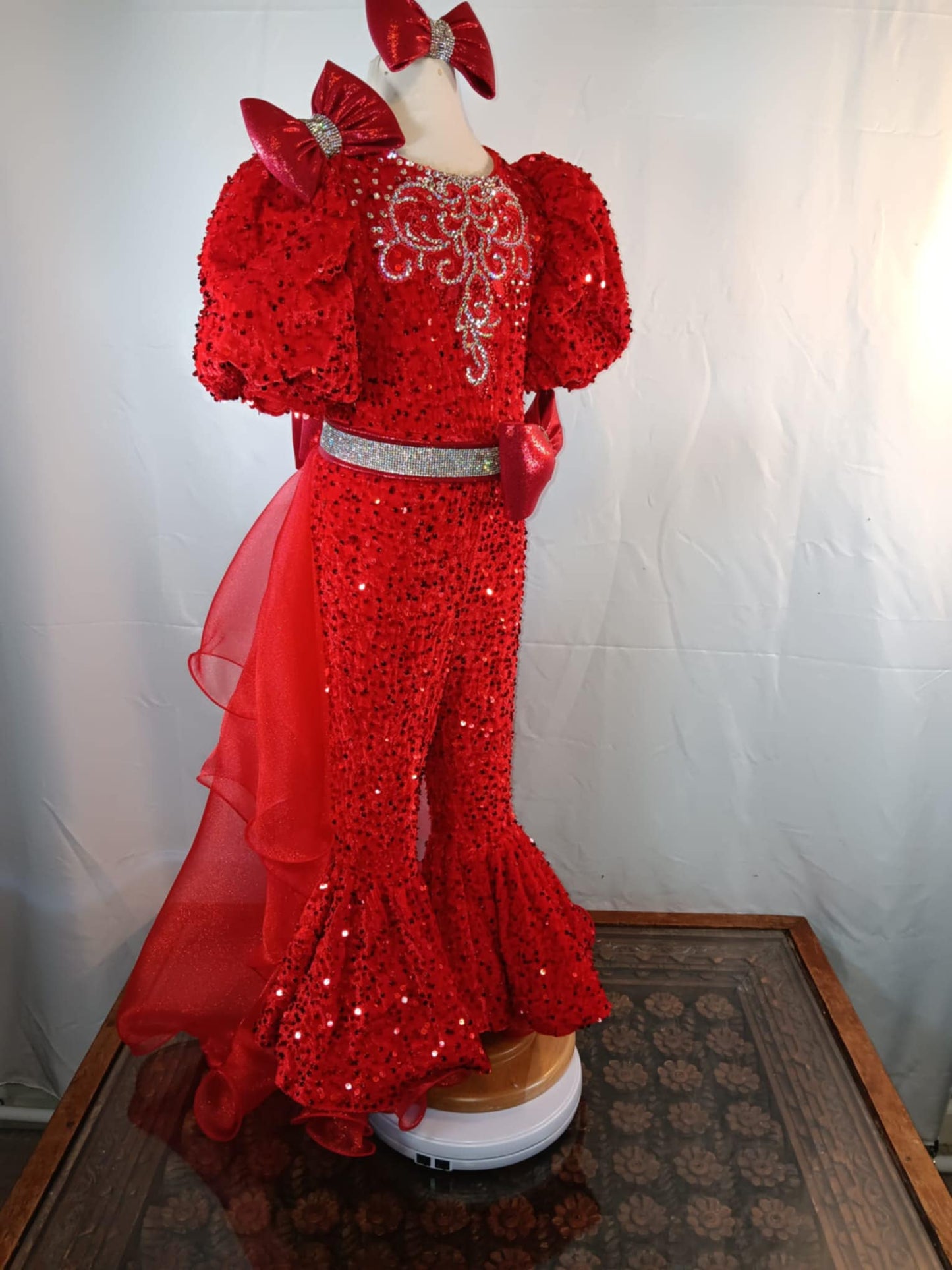 3/5 Miss Red Diamond by  Gemics