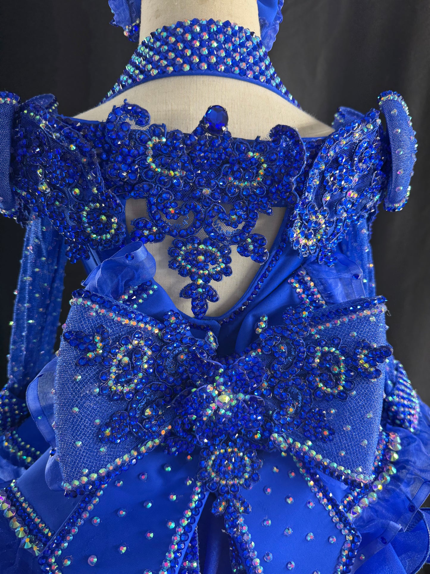 18/3 Slim 4 Royal Blue Luna "Blue Butterfly"