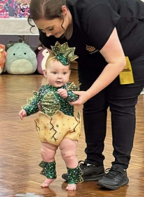 *6/18 month Dinosaur EGG Cracking OOC