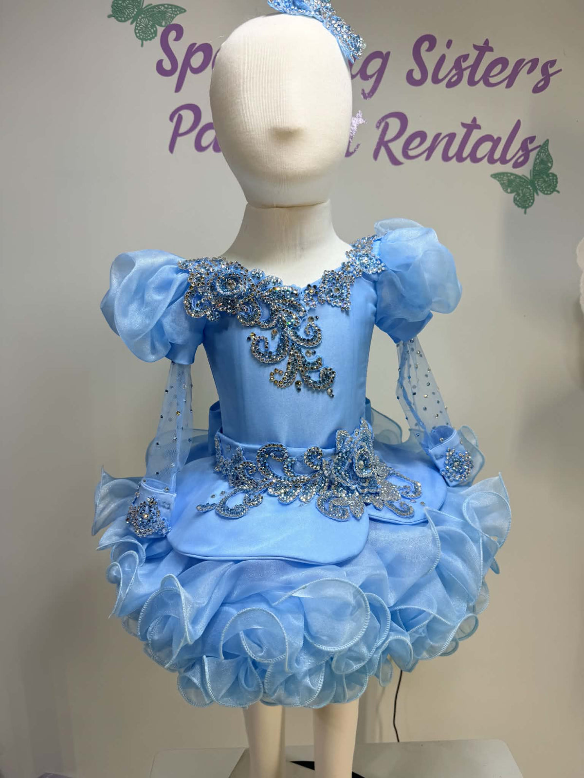 18/3 Crystal Blue Duchess By Connie Hobson