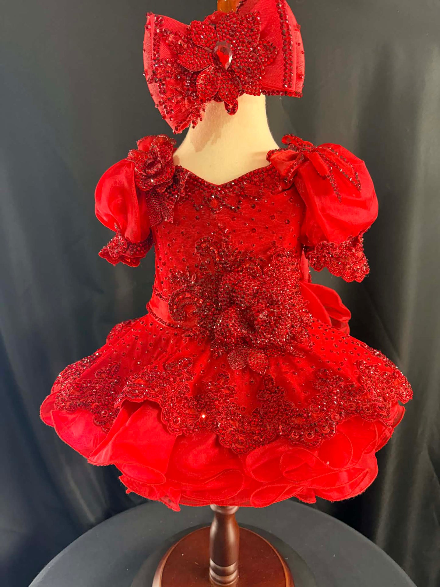 12/2 Ruby Rose by Luna Amori