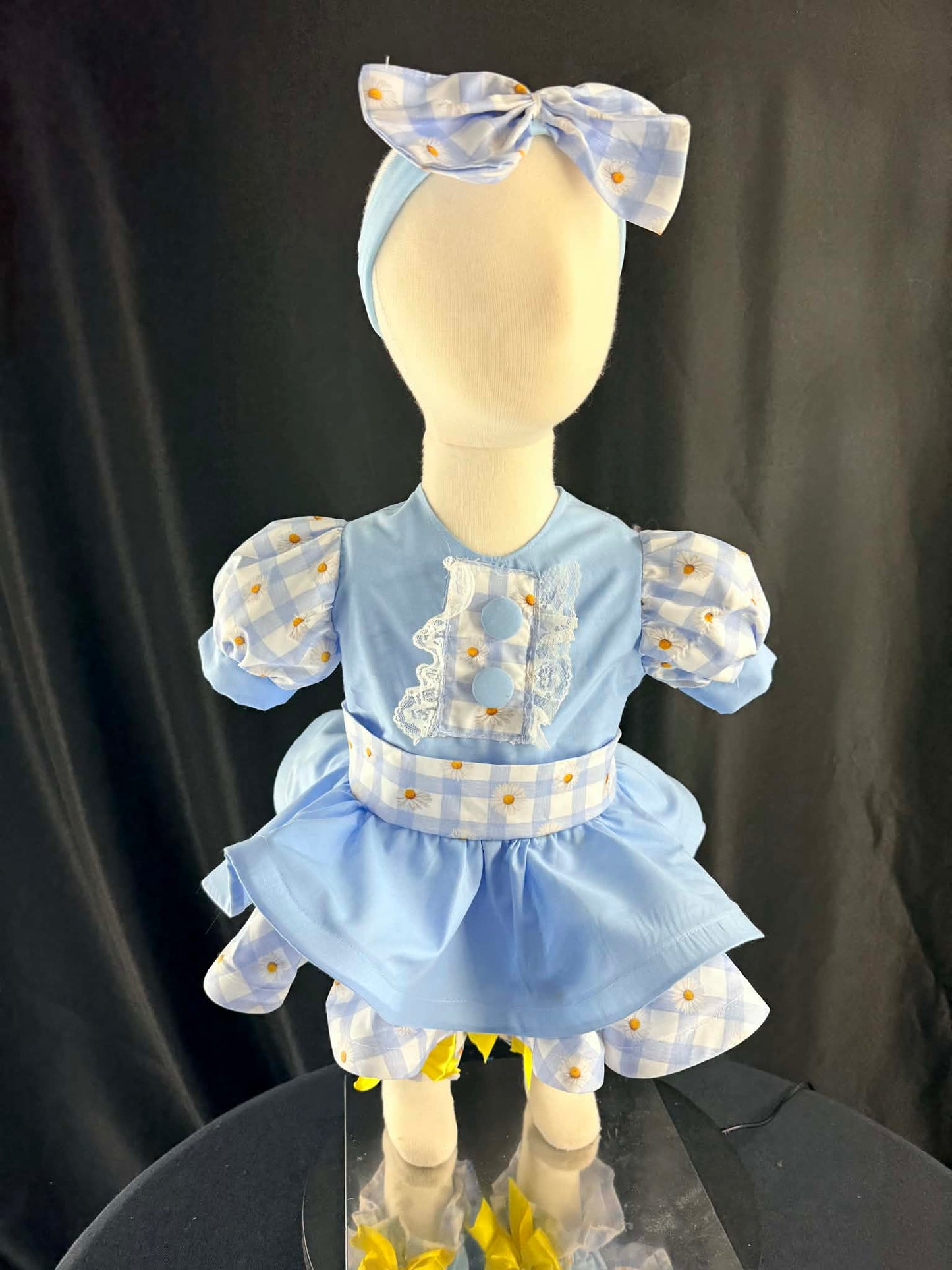 *9-12 Month Baby Blue Daisy