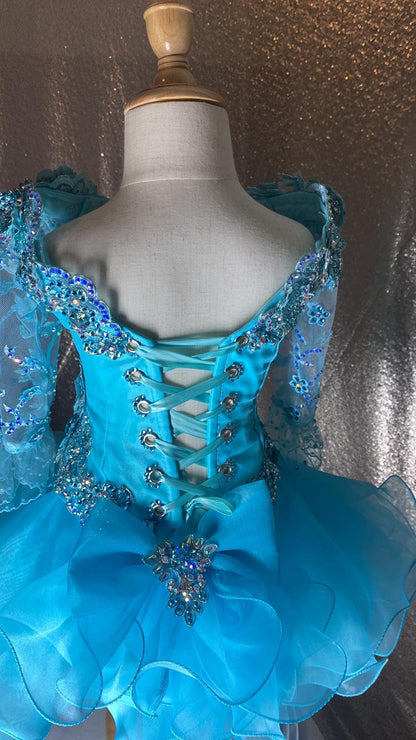 18/3 The Little Bit High Glitz in Vivid Turquoise