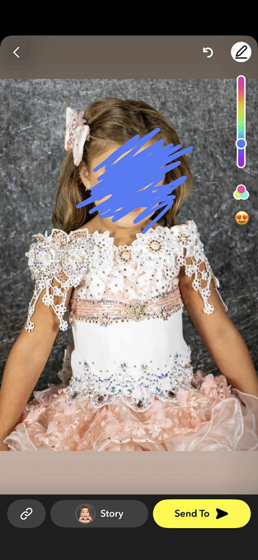 2/4 - Feeling Peachy - High Glitz