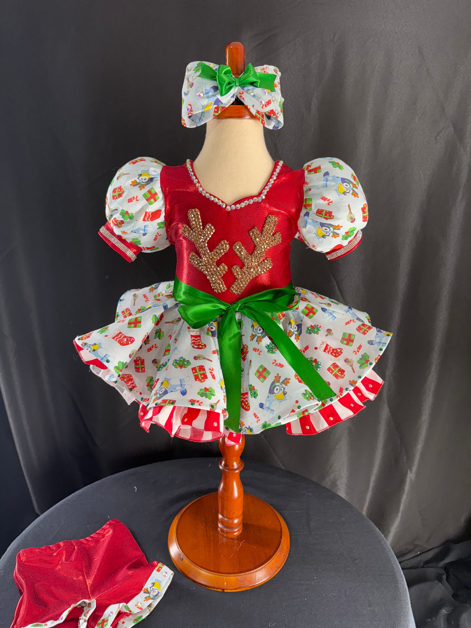 bluey christmas dress Infant & Toddler Girls Green Velvet Bluey Christmas Dress 2pc Jumper Set 2t