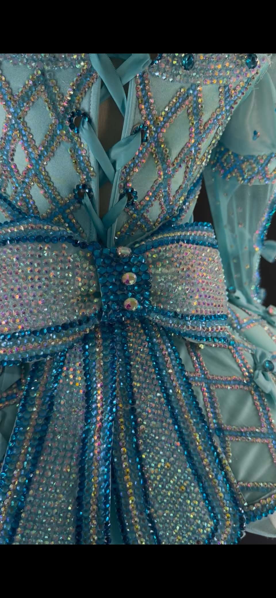 2/4  The "Elite" Beauty In Blue By Luna Amori