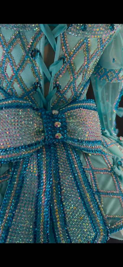 2/4  The "Elite" Beauty In Blue By Luna Amori