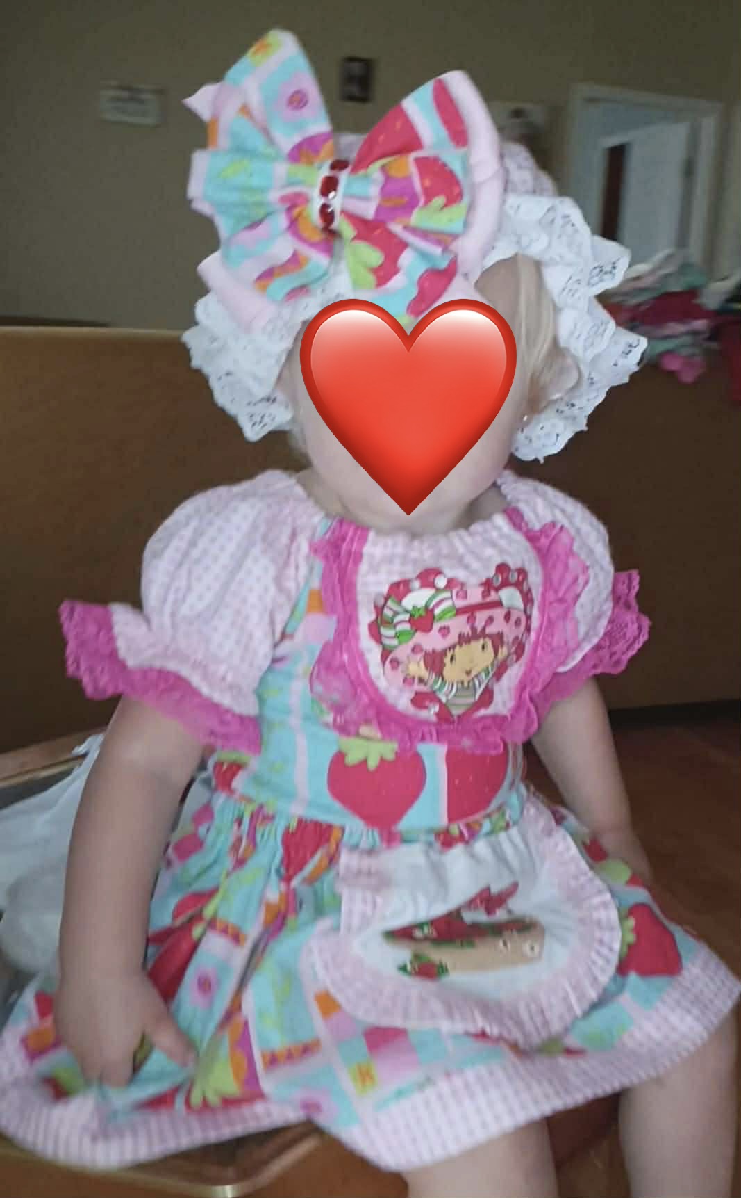 *6/18 month Strawberry Shortcake OOC