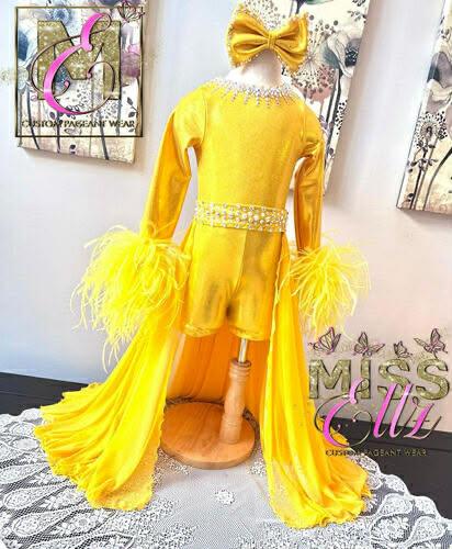 3/4 Small 5 Yellow Parakeet Fun Fashion