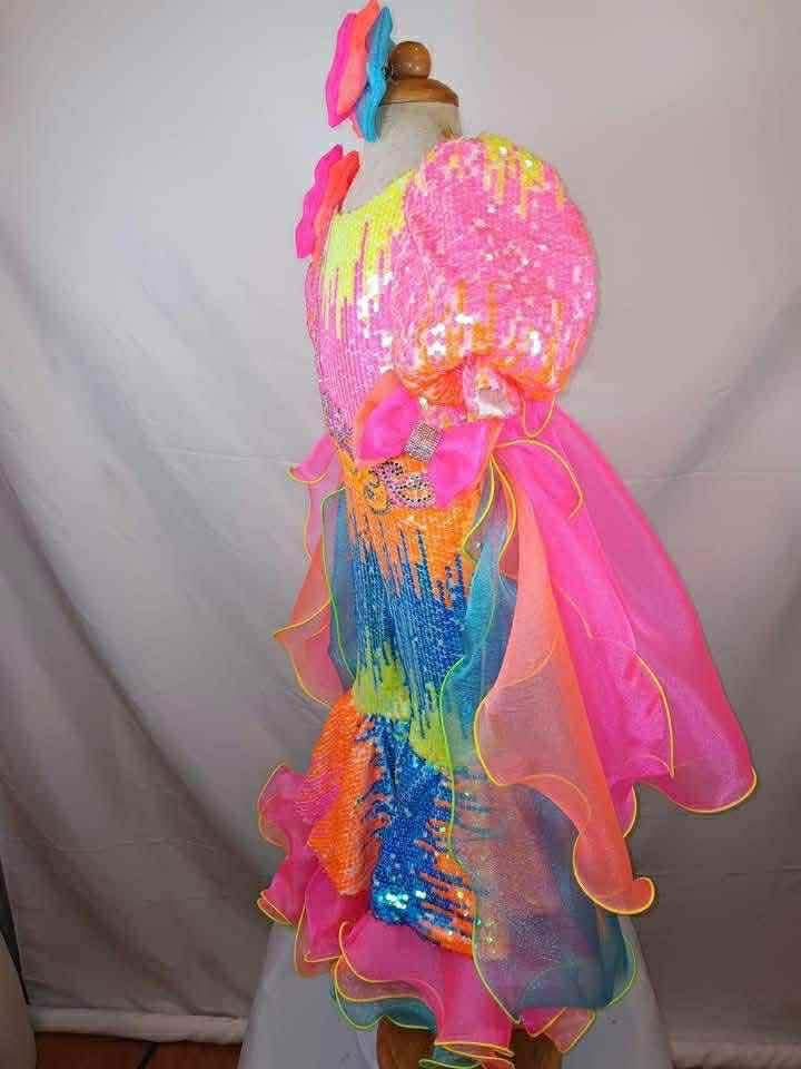 18/3-2/4 Glow Girl by Gemics