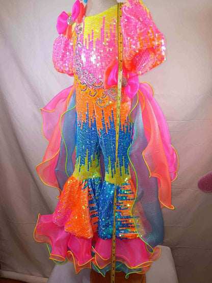 18/3-2/4 Glow Girl by Gemics