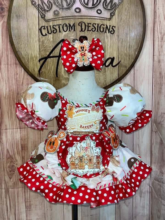 *6-12 slim 2 Minnie’s Gingerbread Bakery