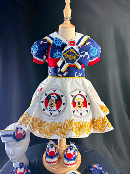 2/4 Mickey Sailor  OOC