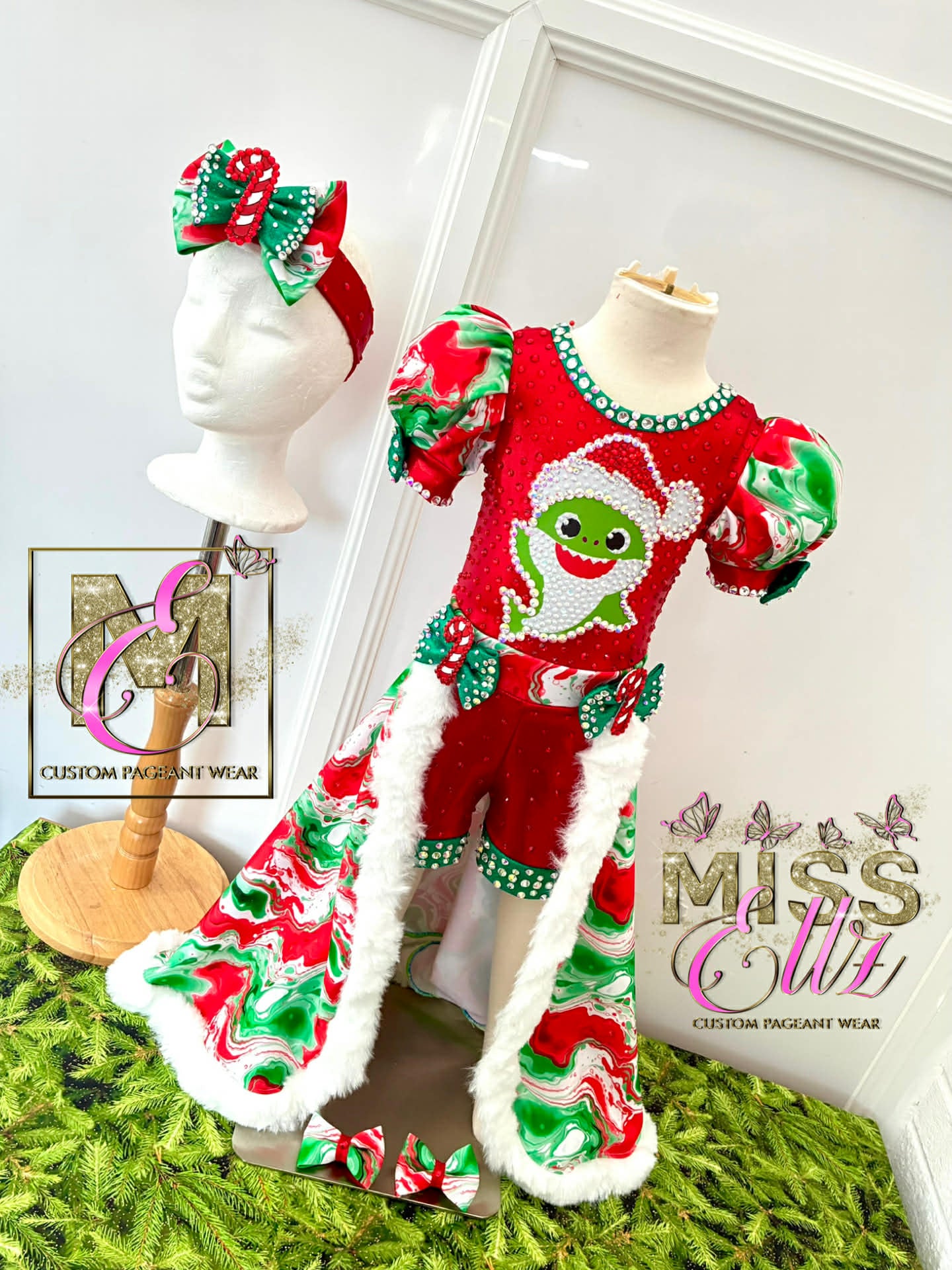 12/2 Baby Shark with Fur by Miss Ellz
