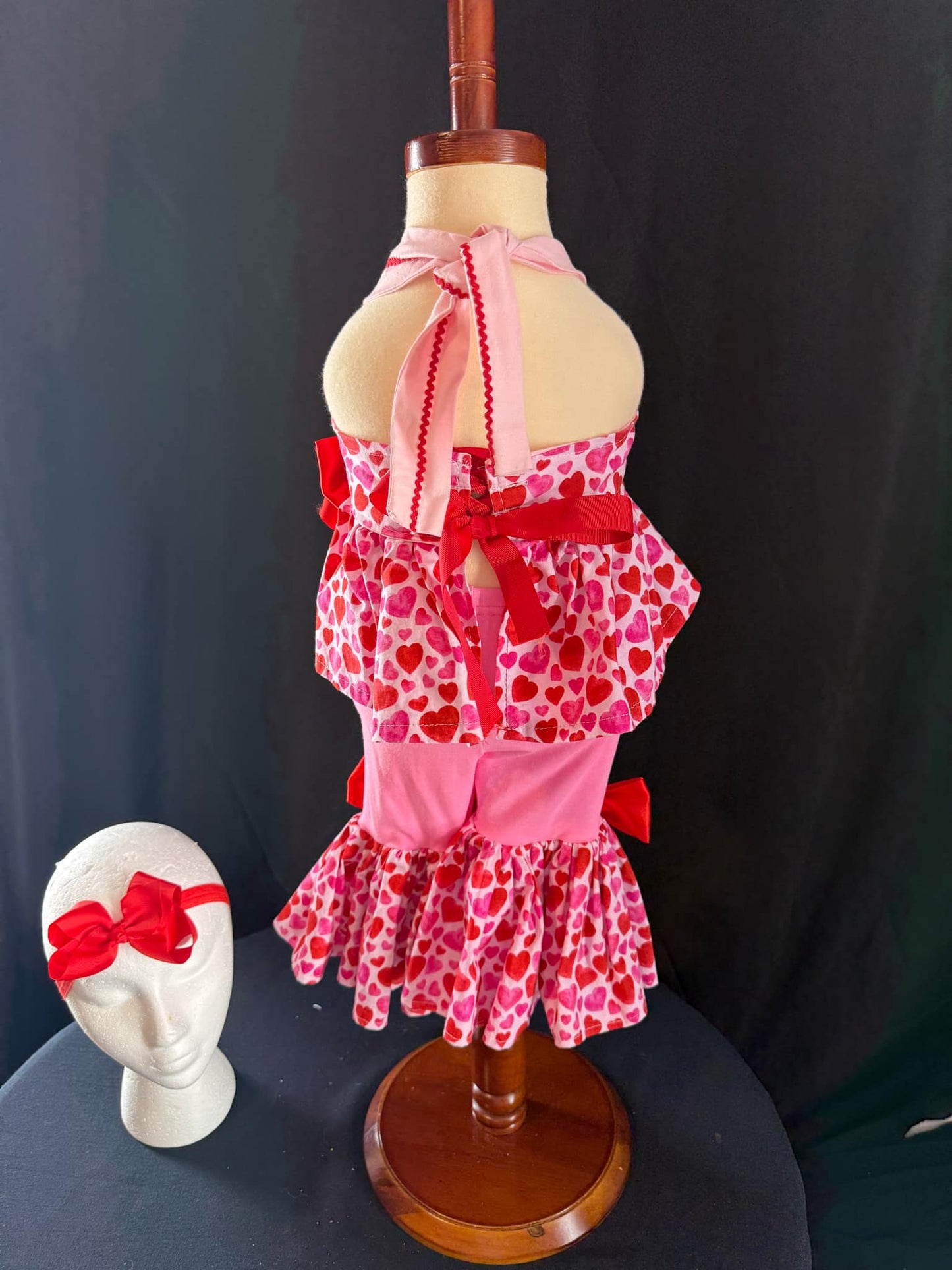 18/3 Valentines Set in Pink and Red