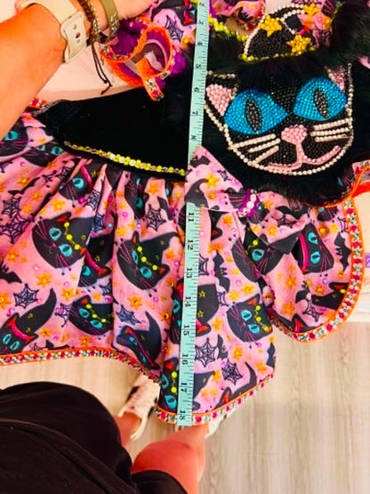 18/3-2/4 Purrrrfectly Bewitched By Shuggy