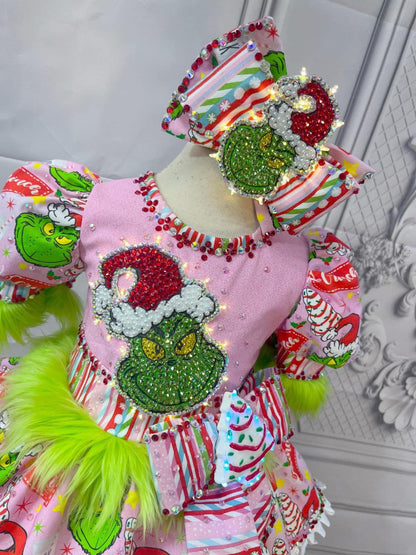 12/2 Grinch OOC by Beth Young