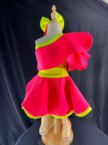 3/5 Neon Pop Funk OOC