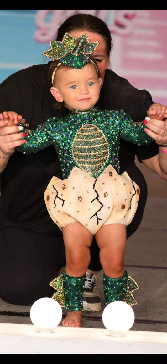 *6/18 month Dinosaur EGG Cracking OOC