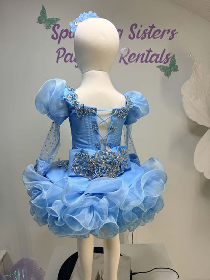 18/3 Crystal Blue Duchess By Connie Hobson