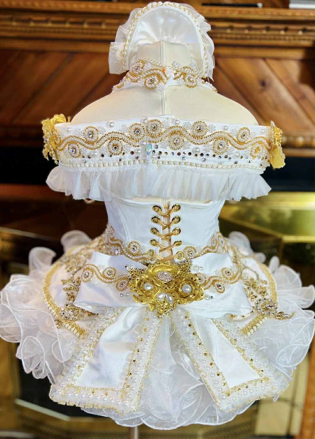 4/6 Queen Charlotte By BCB Pageantwear