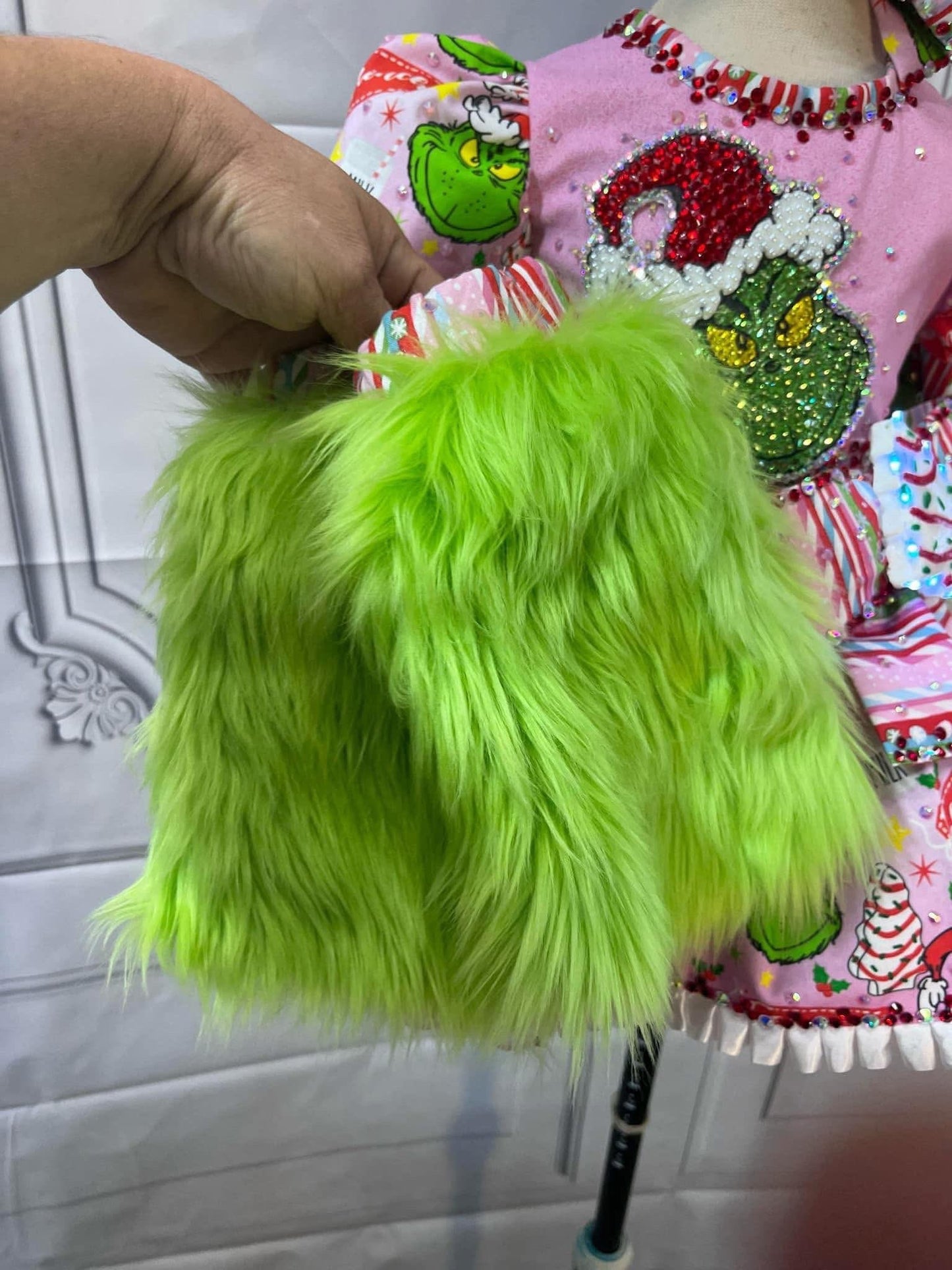 12/2 Grinch OOC by Beth Young