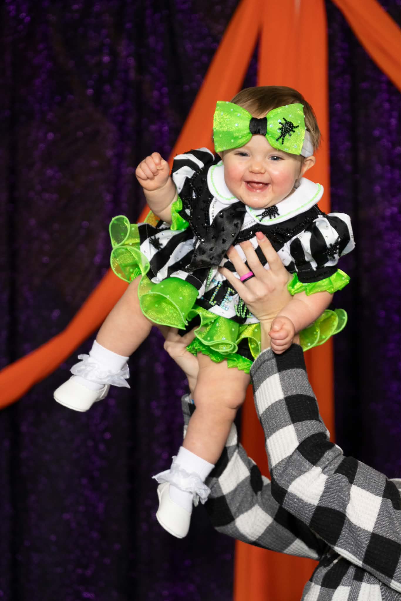 6-12 months Baby Beetlejuice