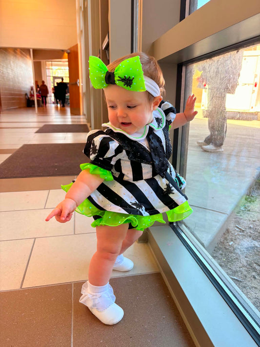 6-12 months Baby Beetlejuice