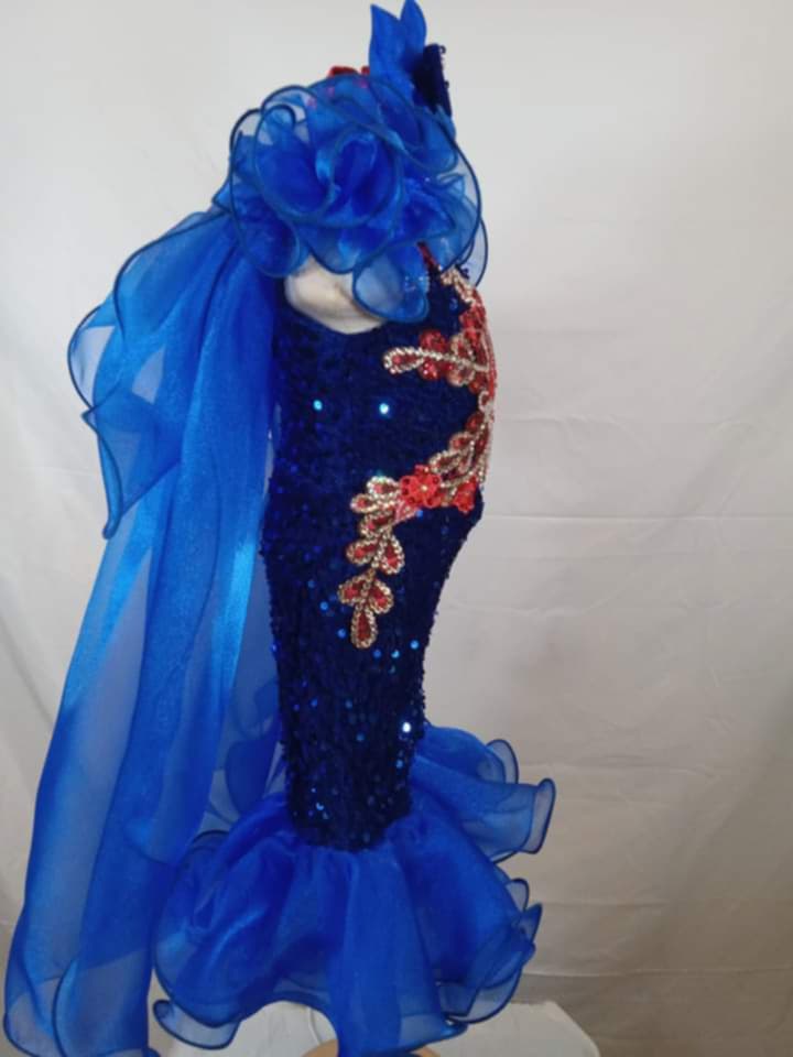 12/18 mo Royal Roses Fun Fashion by Gemics