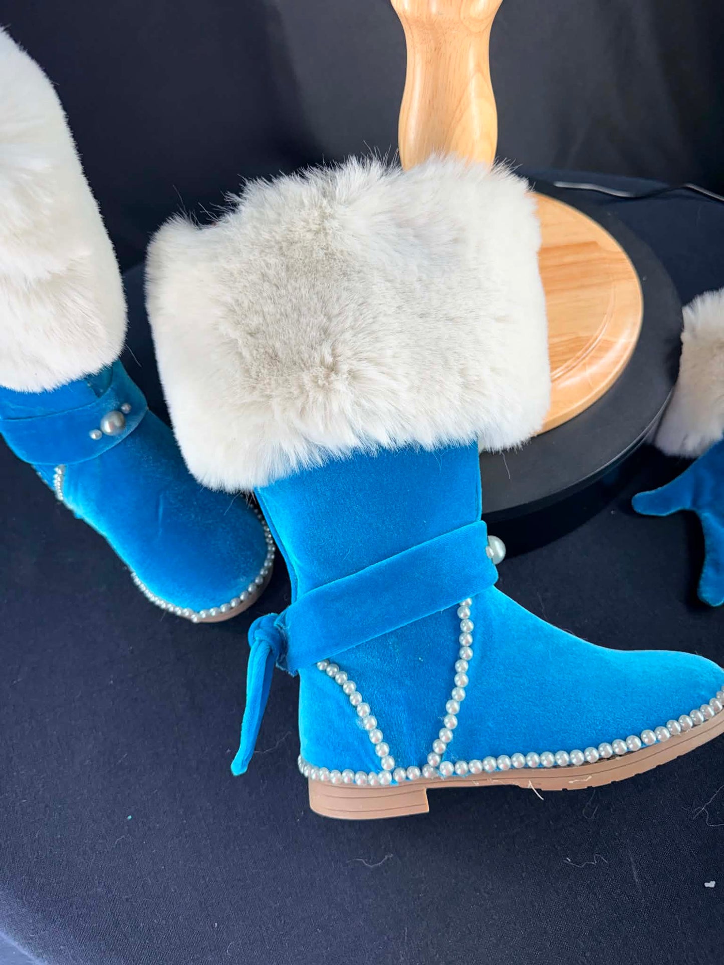 3/5 Turquoise Winter Wear By Luna Amori