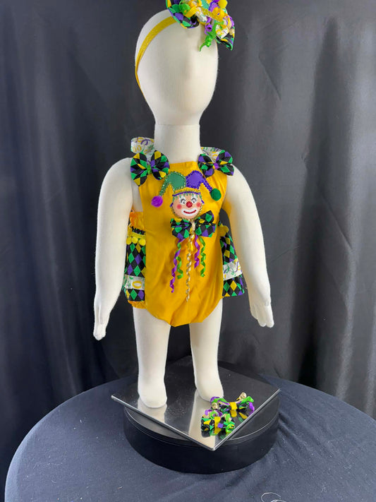 *9-12 month Tiny Trickster OOC