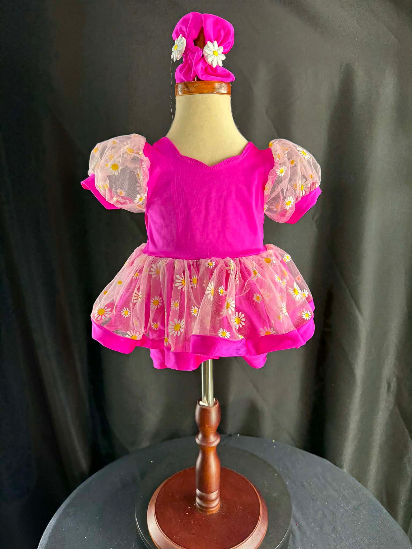 18/3-2/4 Double Daisy Casual